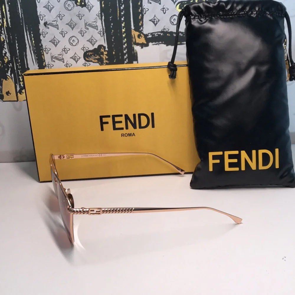 New Authentic Fendi Women's Pink Sunglasses FF0438/S DDB/4S